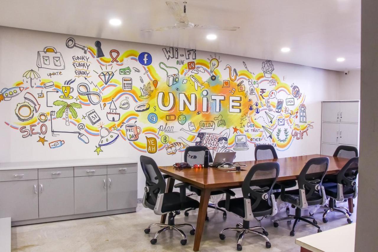 Urban Nomads Pune Riverside Colive Cowork Hostel Exterior photo