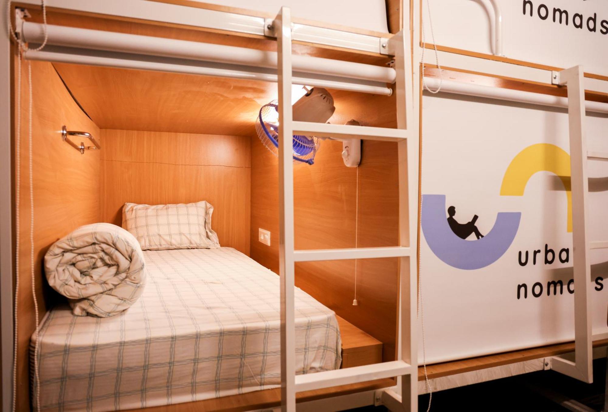 Urban Nomads Pune Riverside Colive Cowork Hostel Exterior photo