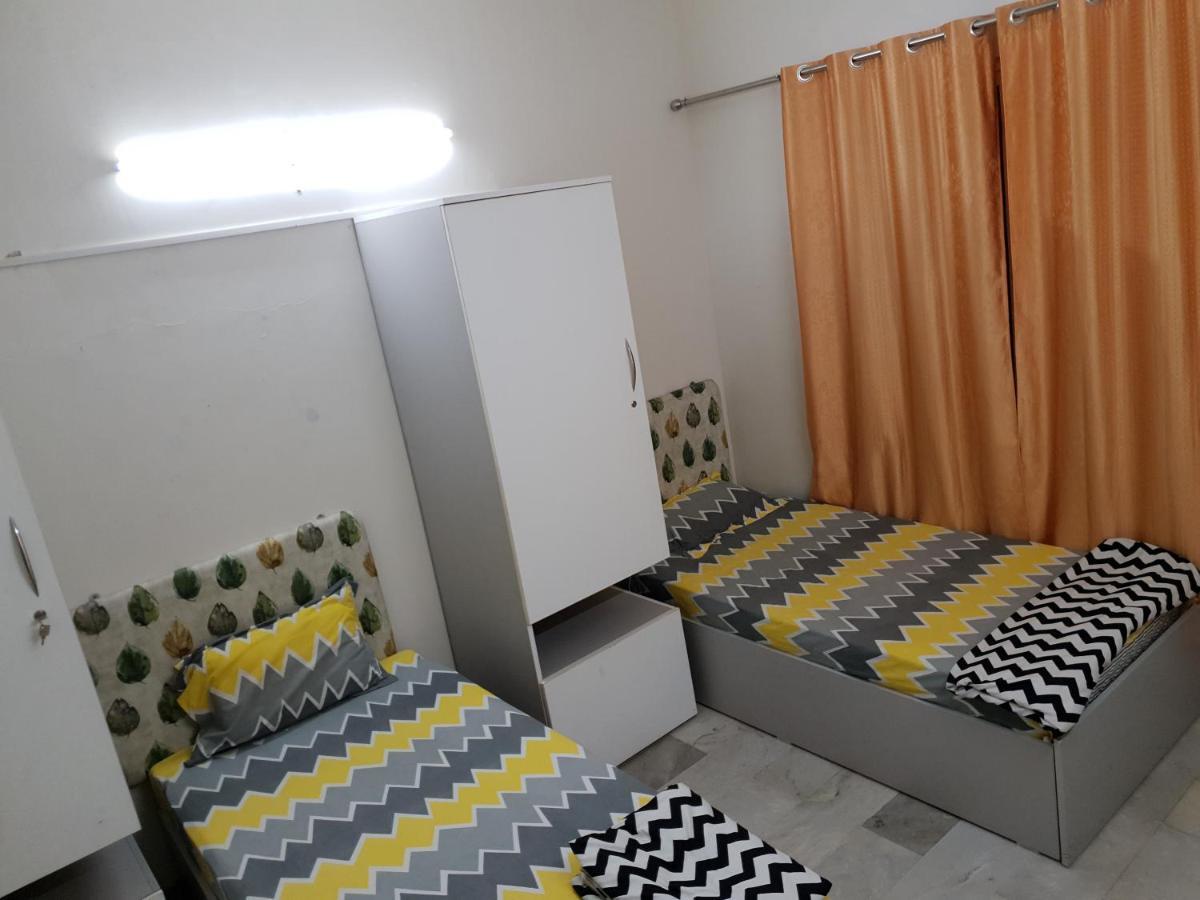Urban Nomads Pune Riverside Colive Cowork Hostel Exterior photo