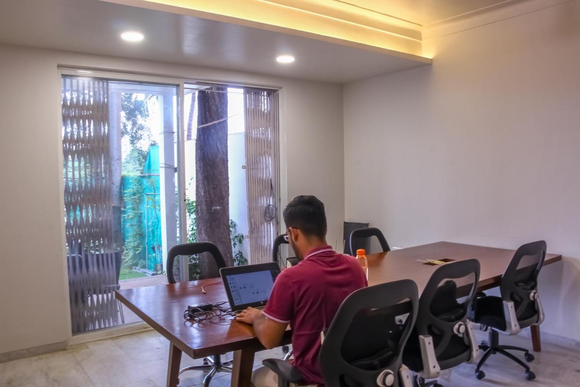 Urban Nomads Pune Riverside Colive Cowork Hostel Exterior photo
