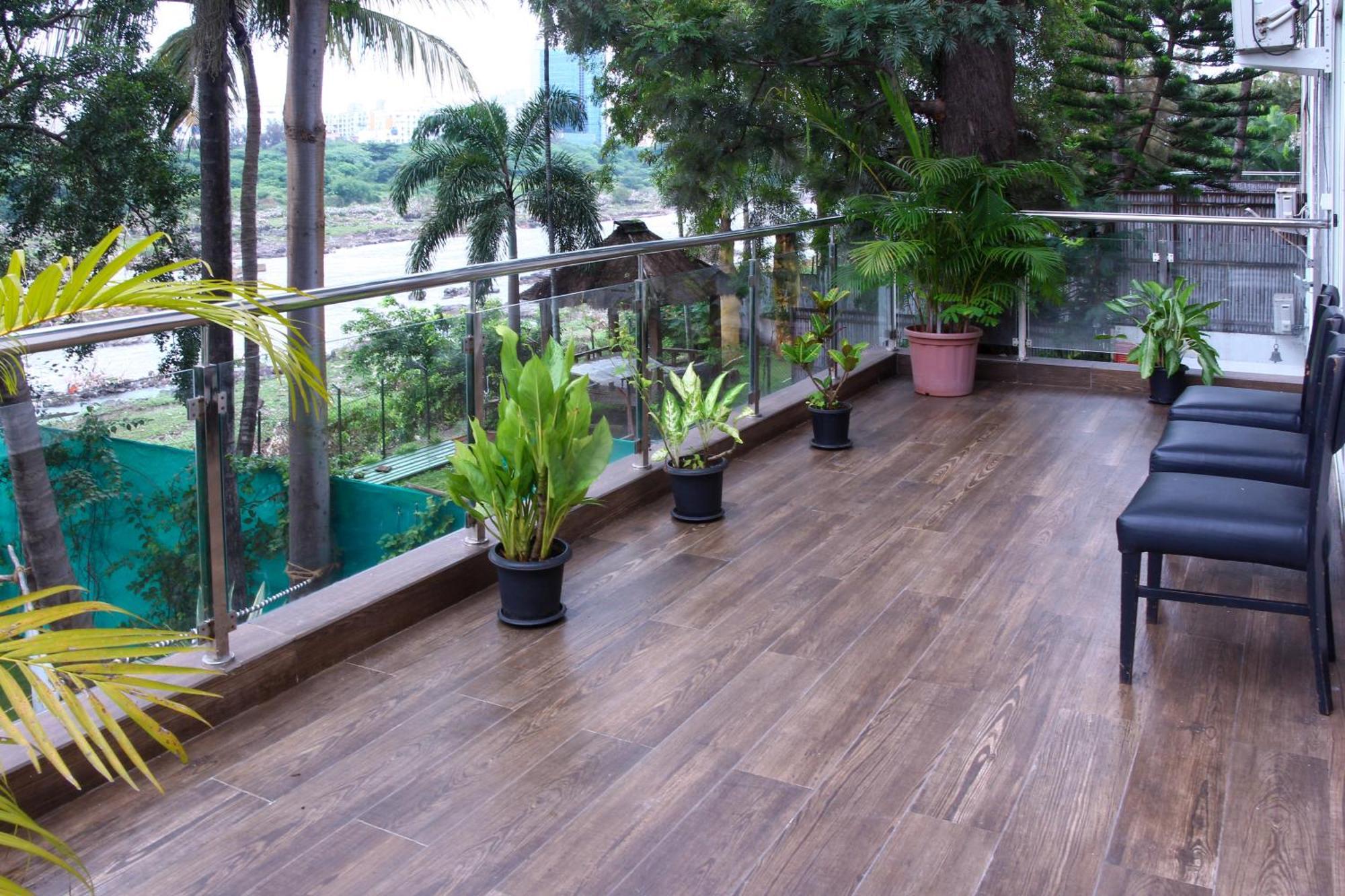 Urban Nomads Pune Riverside Colive Cowork Hostel Exterior photo